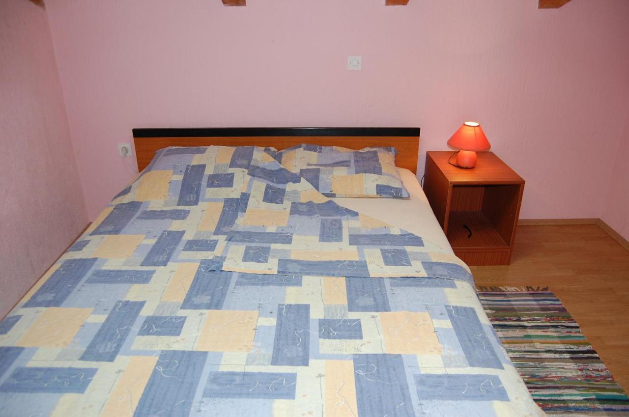 Apartment Ivan By El-Pi Tours Malinska Bagian luar foto